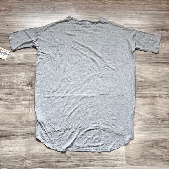 Lularoe Irma Light Gray Tunic Short Sleeve T-Shirt Size XS - Picture 7 of 8